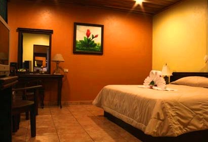 Mountain Hotels:  Volcano Lodge & Gardens