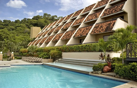 Villas Sol Hotel & Beach Resort